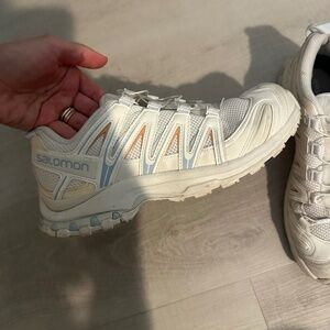 Salomon Sneakers Women size 7.5